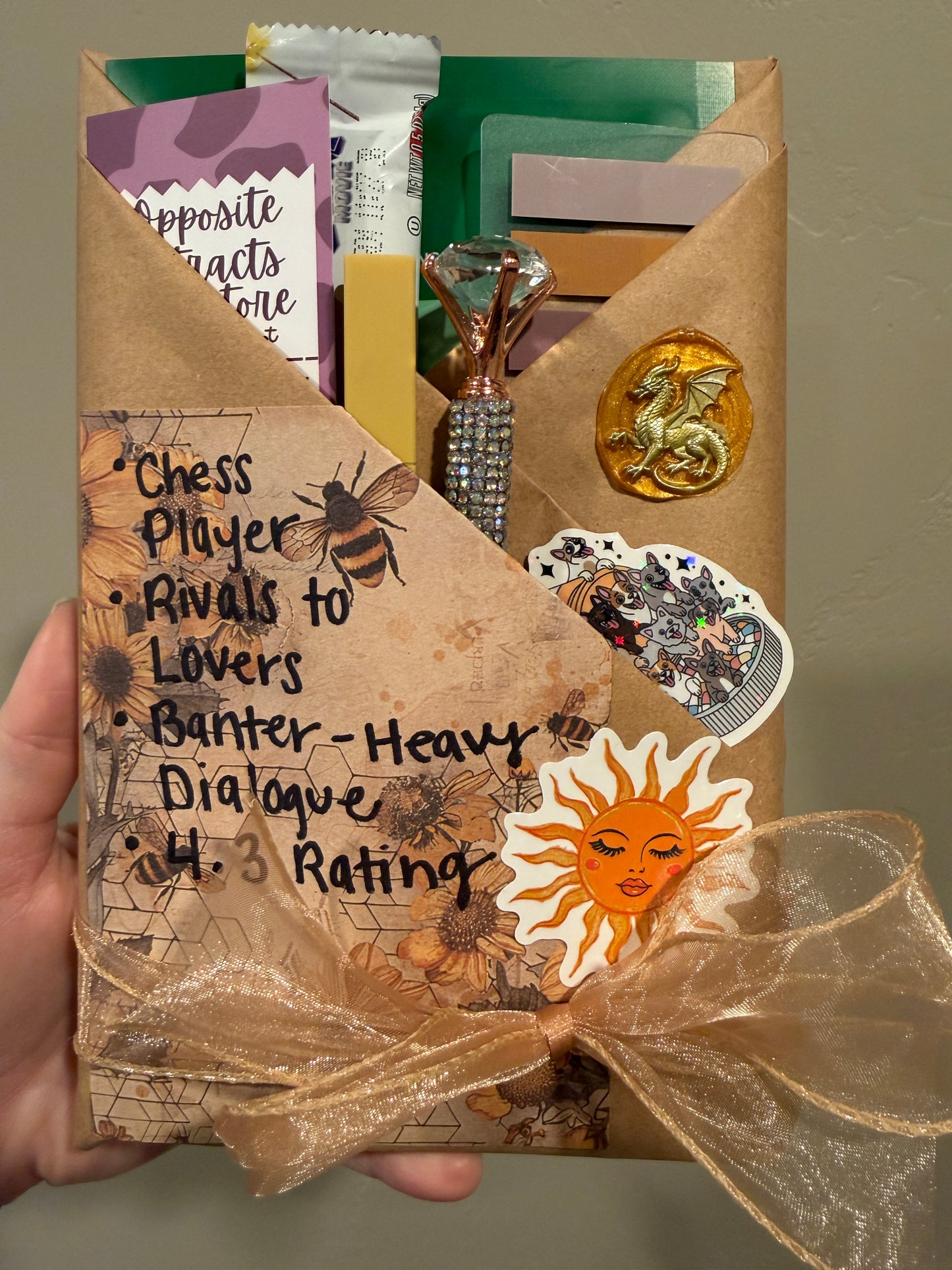 Deluxe Blind-Date With A Book